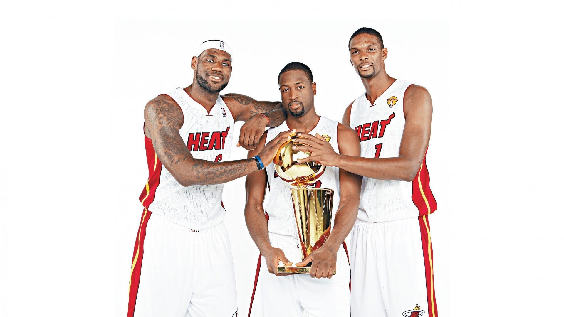 伊布神锋破局，巴拉圭险胜威尔士拉开晋级差距