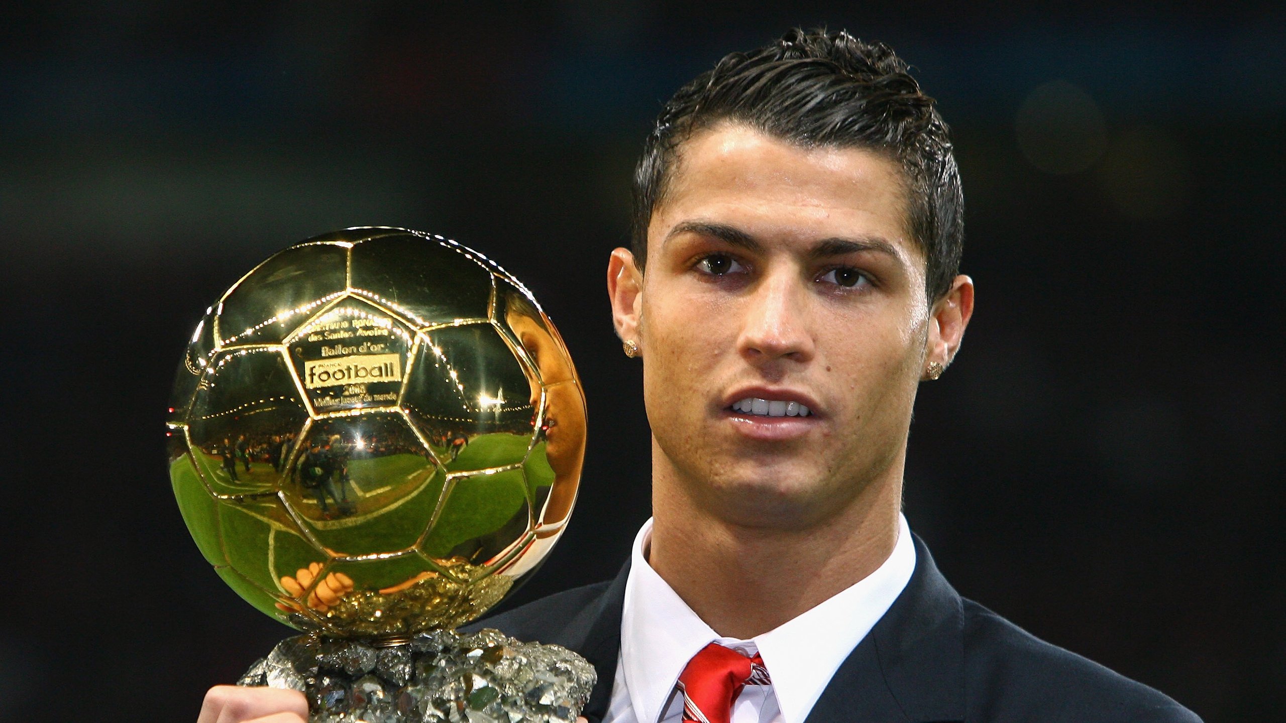 雷速足球直播-铁血与天赋的碰撞，楚阿梅尼破纪录之夜，西班牙横扫塞内加尔背后的战术革命